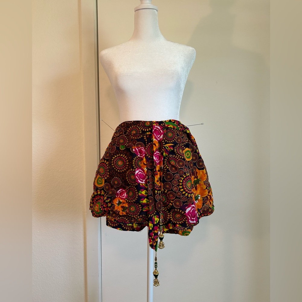 Junglee Billee Floral Patterned Women's Shorts with a Linen Feel